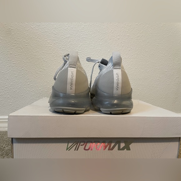Mens “NIKE AIR VAPORMAX FLYKNIT 3” Pure Platinum - Picture 2 of 6